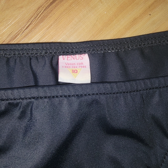 VENUS black string bikini bottoms - Picture 3 of 3
